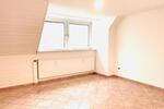 Dachgeschoßwohnung Essen Stadtbezirk III - 3 Zimmer, 72 m&sup2;, 799&euro; | Angebot:26374048