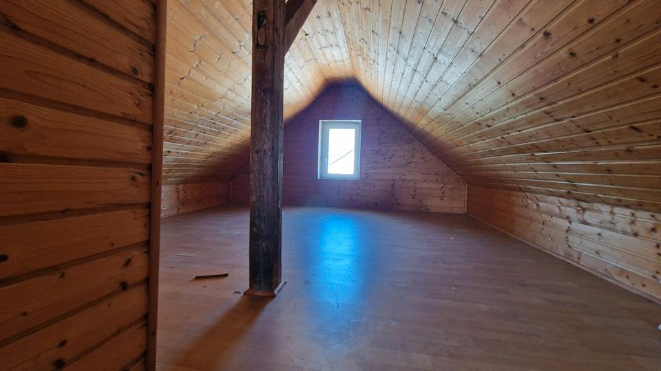 Dachgeschoßwohnung Recklinghausen Grullbad - 4 Zimmer, 100 m&sup2;, 850&euro; | Angebot:26312932