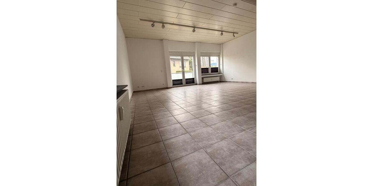 Großzügige 3-Zimmer-Wohnung über zwei Ebenen mit Wendeltreppe 3 zimmer