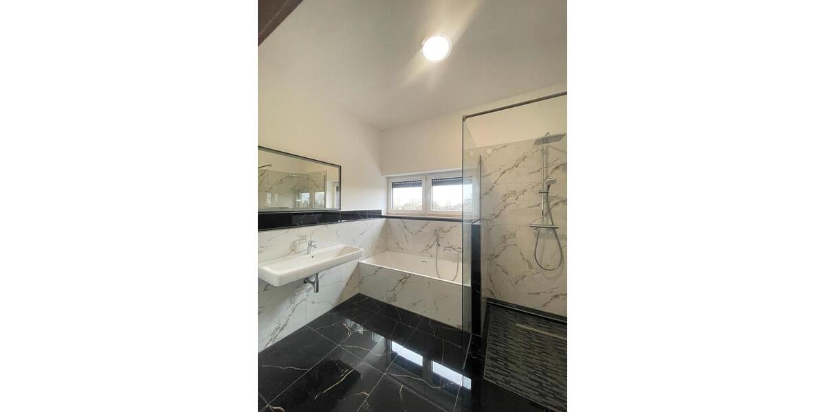 Helle Penthouse Wohnung in Wülfrath 4 zimmer