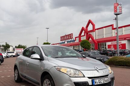 Renault Megane 109.300 km 3.500 &euro; Wuppertal 42287