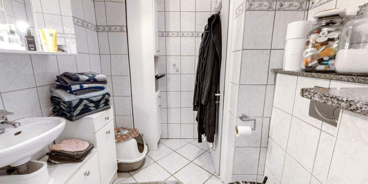 Design trifft Wohlgefühl - exklusiv modernisiertes Refugium mit Pool und Gartenidylle 3 zimmer