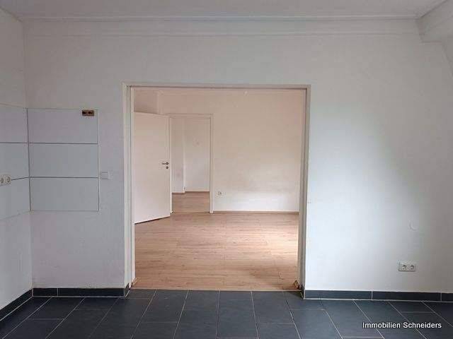 Etagenwohnung Duisburg Obermarxloh - 2 Zimmer, 50 m&sup2;, 400&euro; | Angebot:26909175