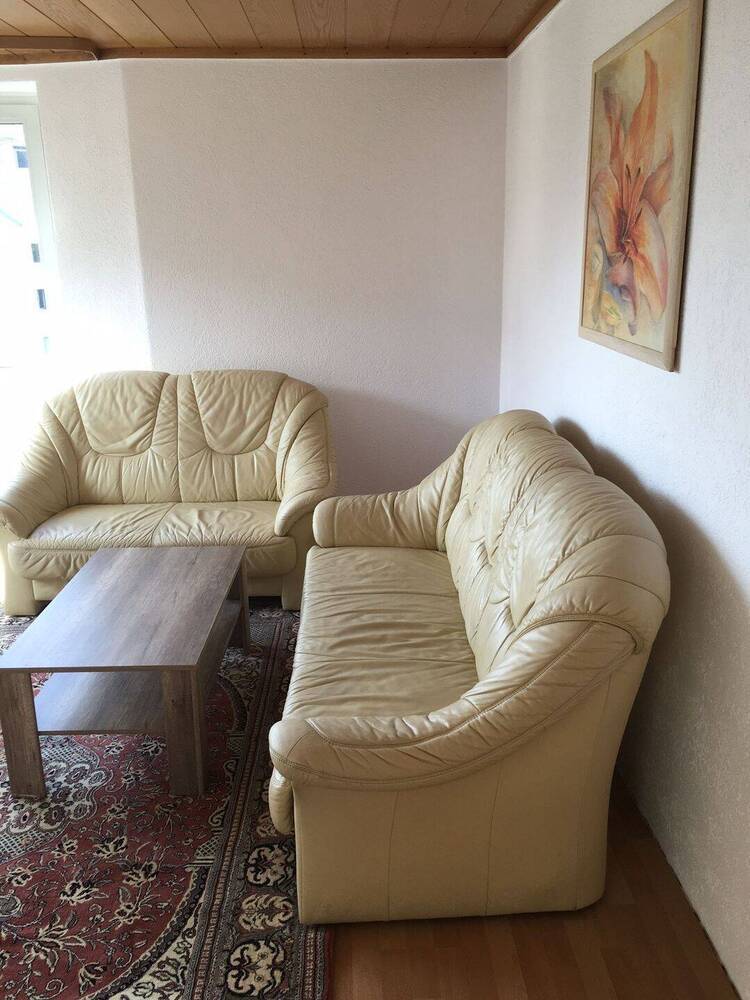*NEU* RENOVIERTE 4 Zimmer Wohnung im 3.OG mit Balkon in Adolfstraße