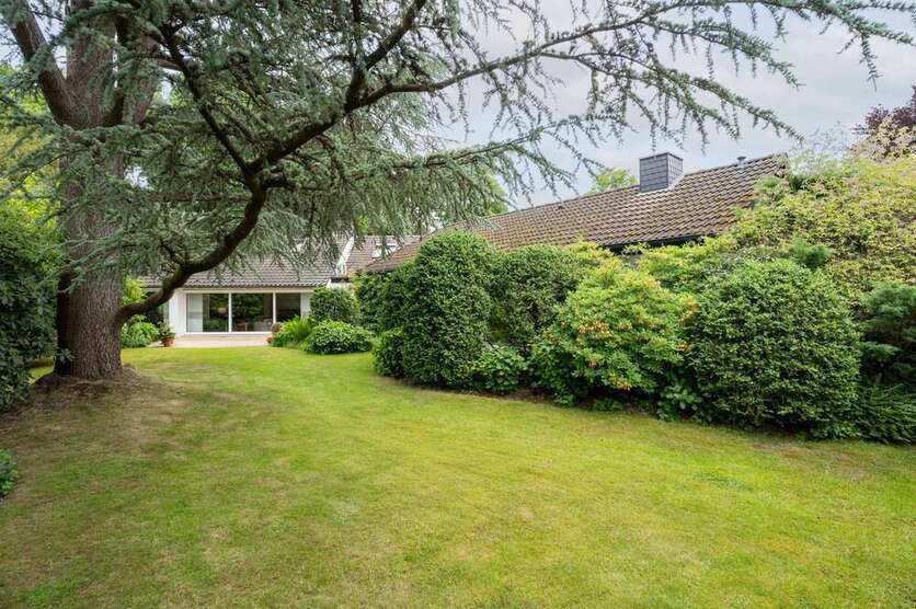 Haus zum Kaufen in Essen-Heisingen 1.485.000 € 292 m²