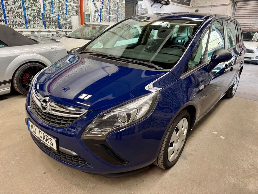 Opel Zafira 94.000 km 8.990 € Ratingen 40878