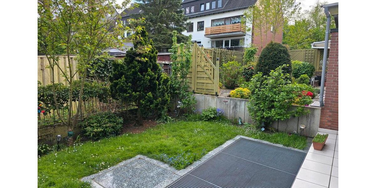 Doppelhaushälfte Essen Stadtbezirk VI - 7 Zimmer, 220 m&sup2;, 650.000&euro; | Angebot:26412490