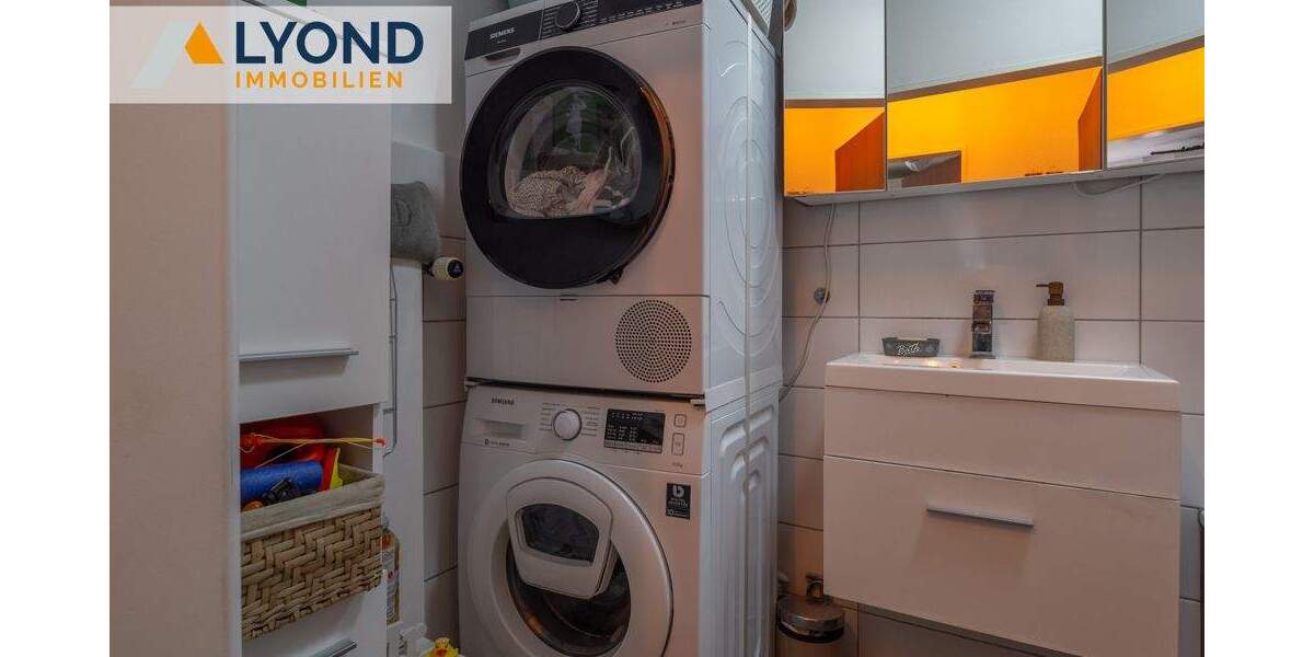 Helle 3,5-Zimmer-Etagenwohnung mit Balkon und Aufzug in gepflegtem Mehrfamilienhaus! 3 zimmer