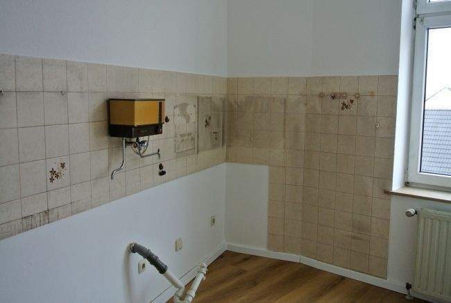 In einem Patrizierhaus mit hohen Decken befindet sich eine 4 Zimmer-Wohnung mit neuer Ausstattung für Altbauliebhaber**** 4 zimmer