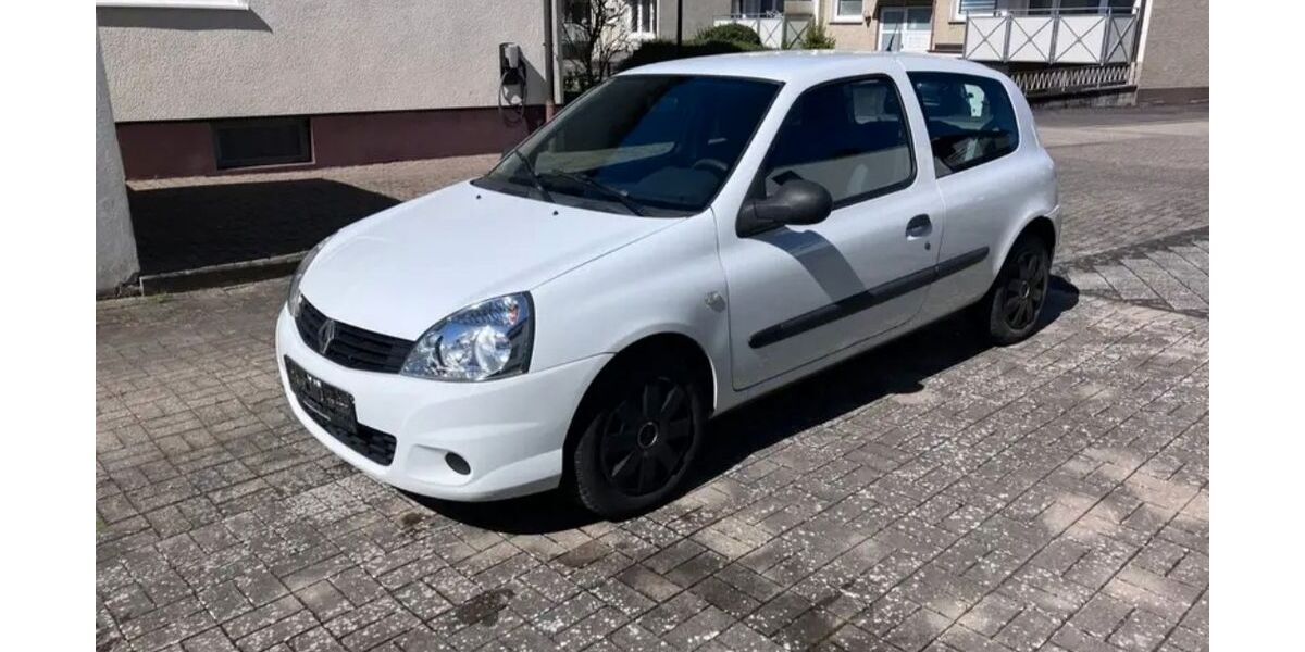 Renault Clio 166.000 km 2.150 &euro; Dortmund 44145