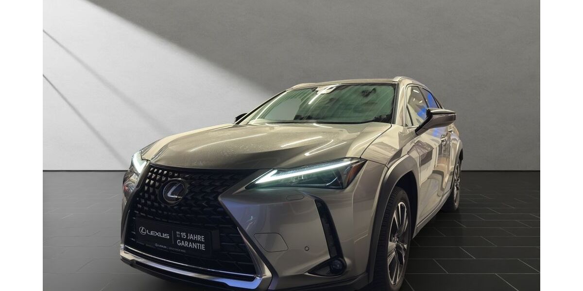 Lexus UX 19.946 km 28.450 &euro; Duisburg 47055
