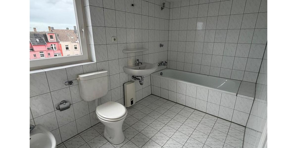 Maisonettenwohnung Essen Huttrop - 4 Zimmer, 102 m&sup2;, 850&euro; | Angebot:25612777
