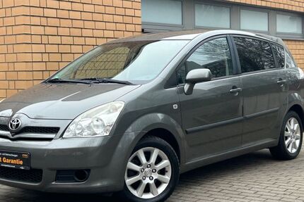 Toyota Corolla Verso 282.454 km 4.850 € Essen 45326