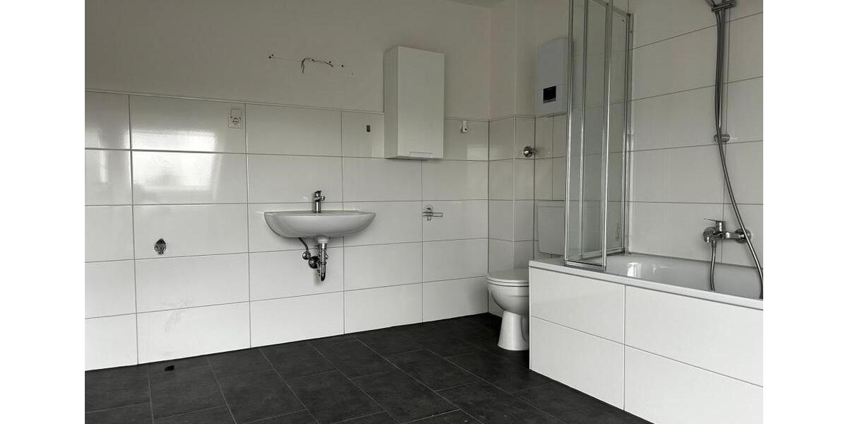 Frisch Sanierte 3-Zimmer Wohnung ab sofort verfügbar 3 zimmer