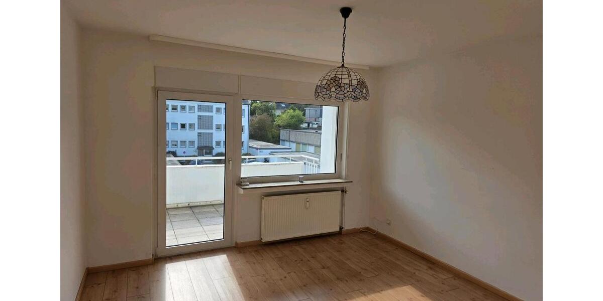 Moderne 2-Zimmer-Wohnung mit Balkon + Küche im Herzen von Dönberg 2.5 zimmer
