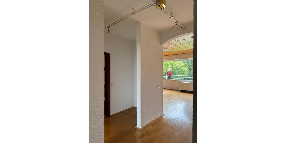 Helle Wohnung mit Balkon und Einbauküche in Mülheim a. d. Ruhr 2.5 zimmer