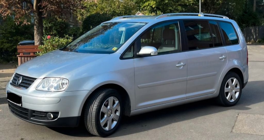 VW Touran 165.000 km 5.500 € Essen 45277