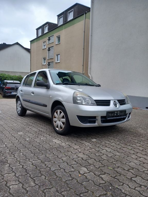 Renault Clio 101.000 km 1.994 € Herten 45699