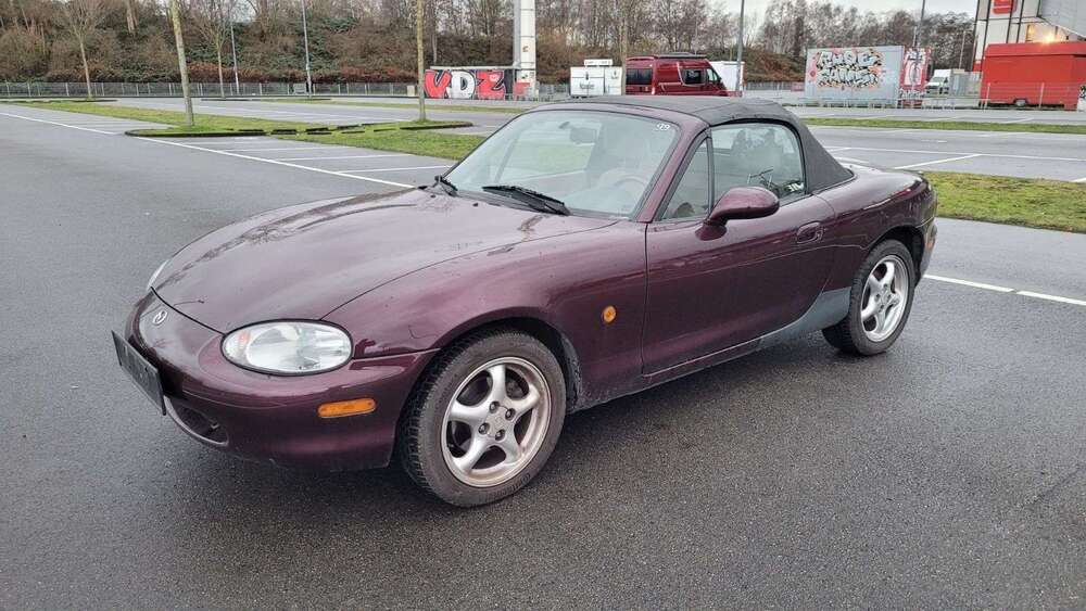 Mazda MX-5 141.800 km 3.990 &euro; Essen 45356