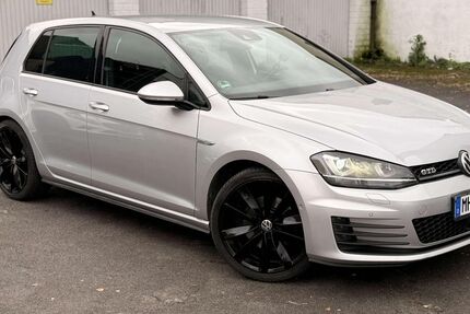 VW Golf 184.704 km 15.990 € Oberhausen 46045