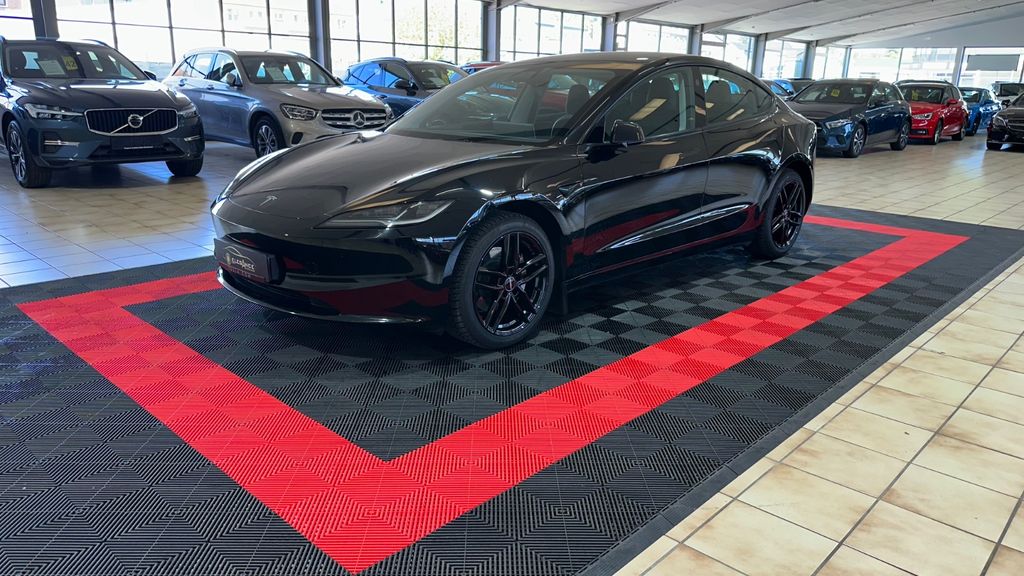 Tesla Model 3 76.500 km 31.500 &euro; Oberhausen 46047