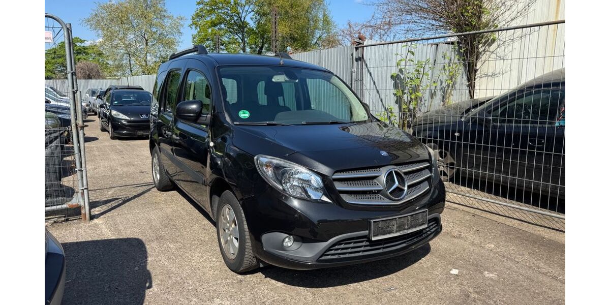 Mercedes-Benz Citan 170.000 km 7.999 &euro; Essen 45143