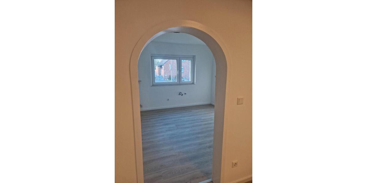 Erdgeschoßwohnung Ratingen Tiefenbroich - 2 Zimmer, 76 m&sup2;, 1.200&euro; | Angebot:25309649