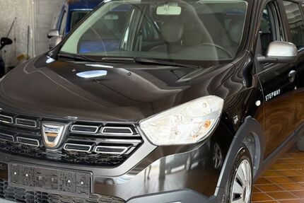 Dacia Lodgy 87.000 km 9.100 &euro; Oberhausen 46145