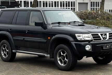Nissan Patrol 330.421 km 11.999 € Wuppertal 42389