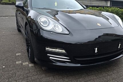 Porsche Panamera 216.000 km 18.599 &euro; Wuppertal 42279