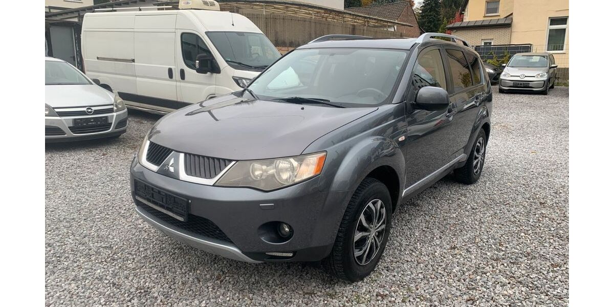 Mitsubishi Outlander 268.000 km 3.950 &euro; Recklinghausen 45665