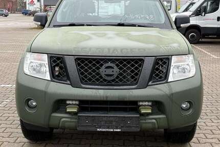 Nissan Pathfinder 114.580 km 18.800 € Duisburg 47055