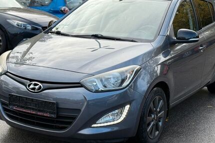 Hyundai i20 117.089 km 5.450 € Dortmund 44149