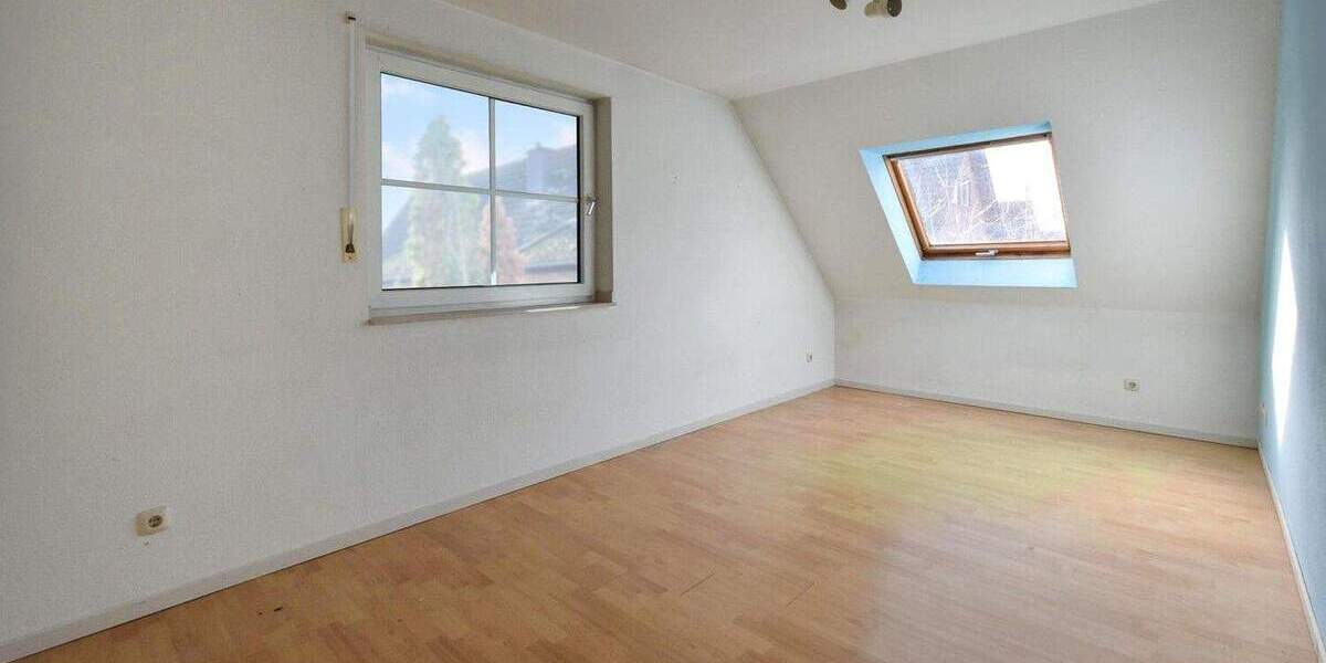 Doppelhaushälfte Duisburg / Huckingen Huckingen - 6 Zimmer, 150 m&sup2;, 579.000&euro; | Angebot:25070521