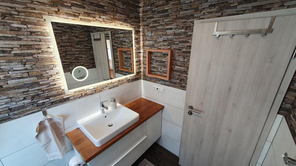 Etagenwohnung Essen Stadtbezirk III - 2 Zimmer, 60 m&sup2;, 850&euro; | Angebot:26384341