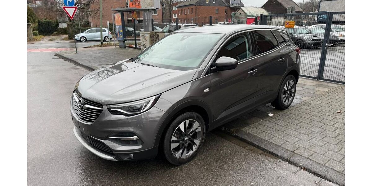 Opel Grandland (X) 121.000 km 10.499 &euro; Duisburg 47226