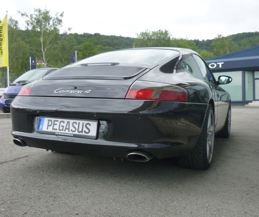 996 Carrera 4