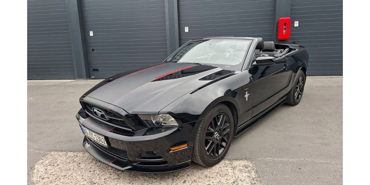 Ford Mustang 72.000 km 15.500 &euro; Bochum 44801