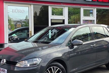 VW Golf 99.599 km 10.990 &euro; Mülheim an der Ruhr 45476