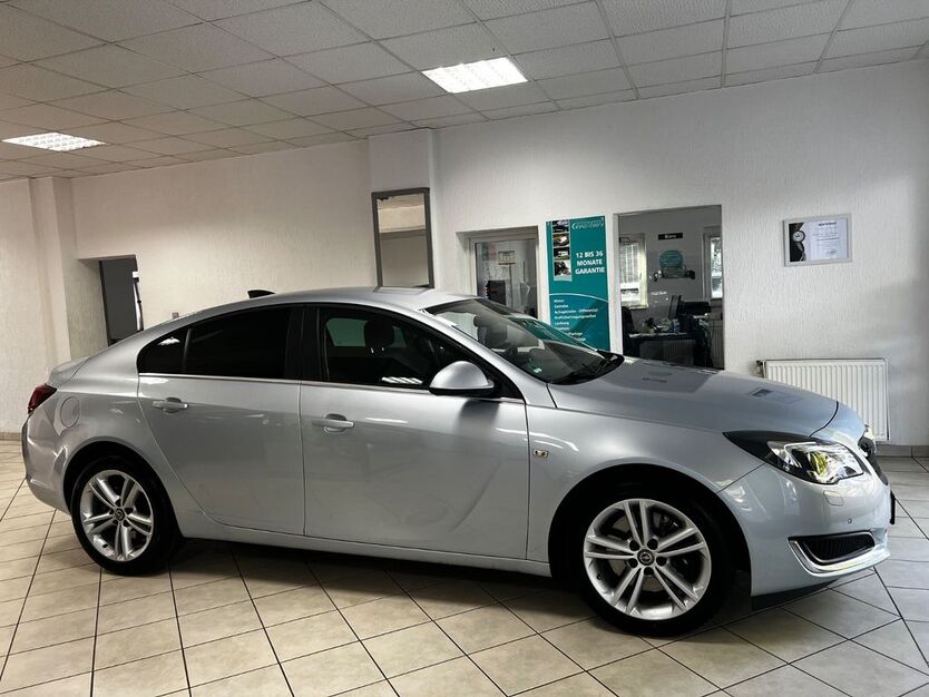 Opel Insignia 97.628 km 11.999 € Dinslaken 46537