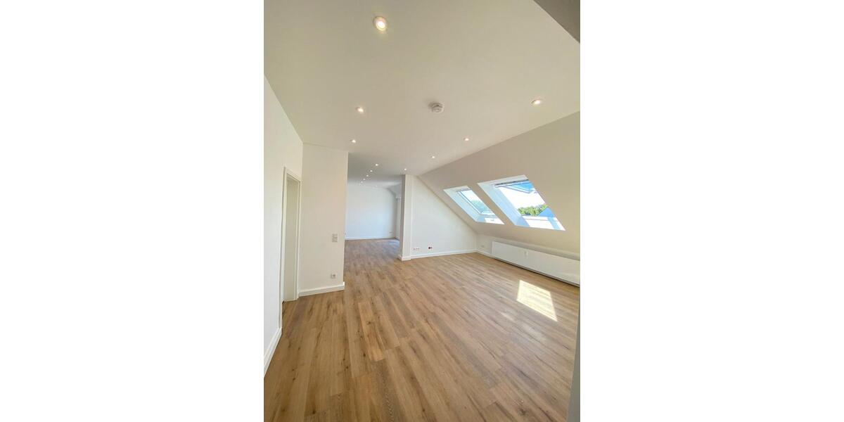 Tolle Dachgeschoss-Wohnung inkl. Terrasse und Einbauküche 3.5 zimmer