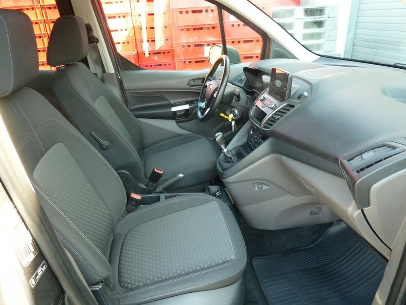 Ford Tourneo Connect Komb1.5 d. Klima Navi Alu Standh. 165.000 km 12.900 € Ratingen 40885