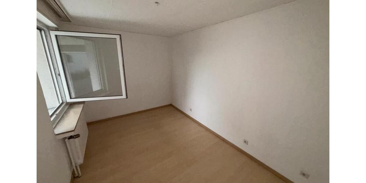 Etagenwohnung Gelsenkirchen Gelsenkirchen-Nord - 4 Zimmer, 96 m&sup2;, 1.100&euro; | Angebot:25356272