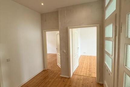 Wohnung Wuppertal Arrenberg - 4 Zimmer, 100 m&sup2;, 1.360&euro; | Angebot:25406234