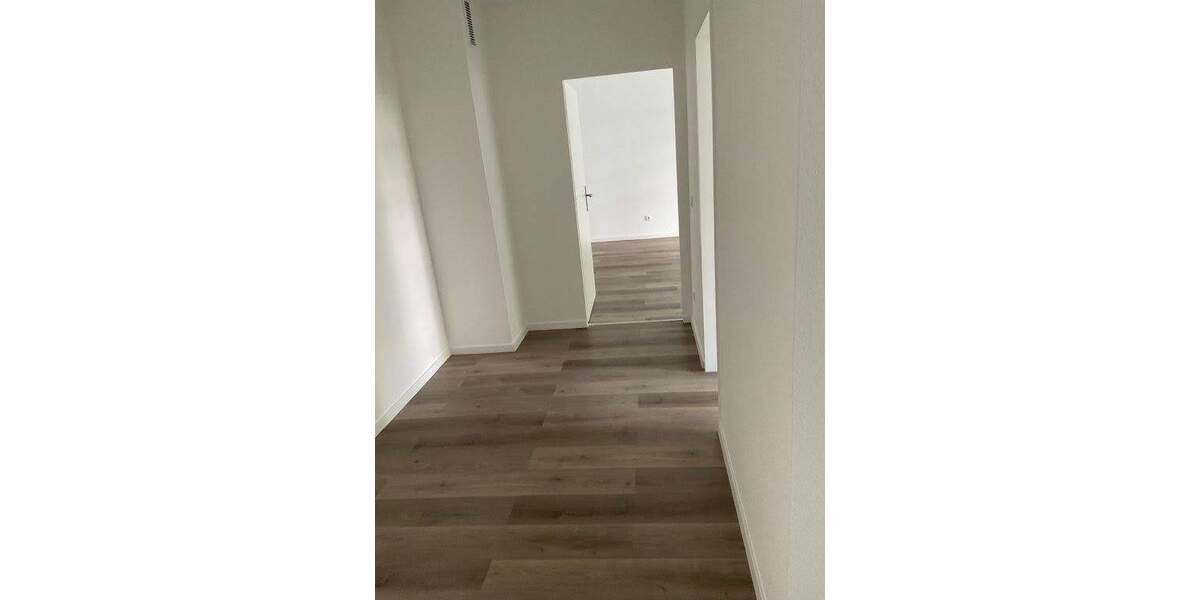 Sehr schöne sanierte 2 Zimmer Wohnung mit Balkon in Duisburg zu vermieten 2 zimmer