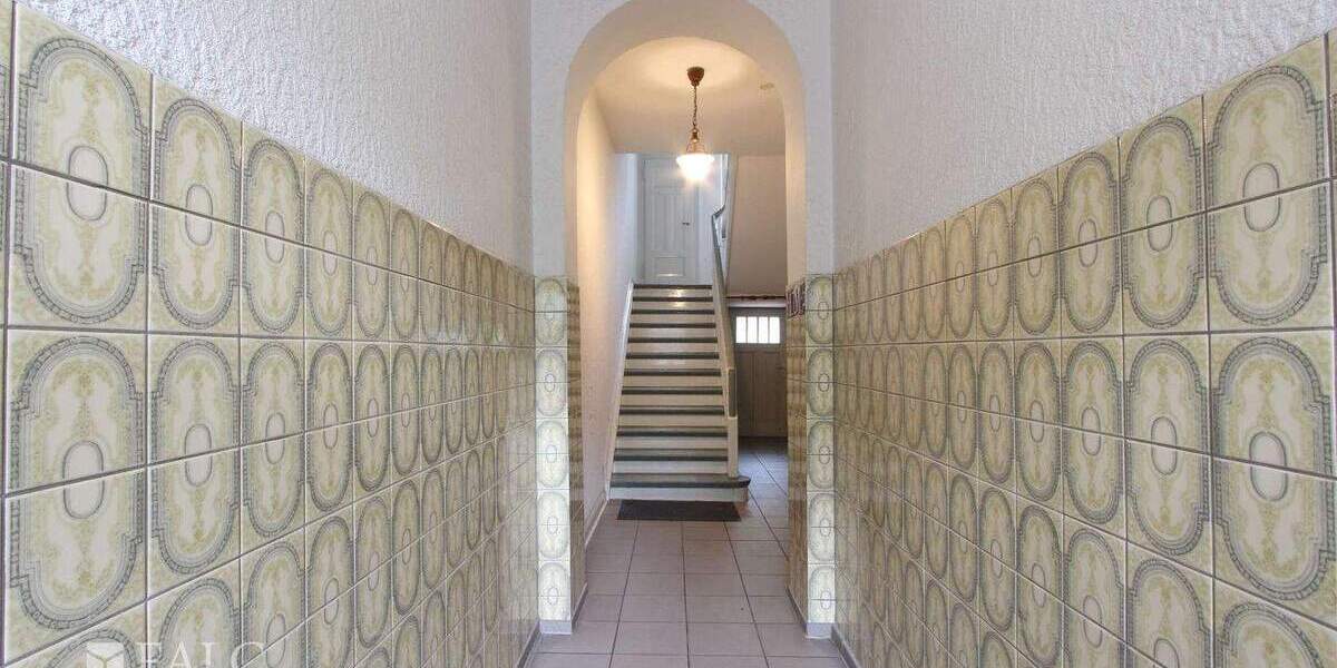 Reihenmittelhaus Oberhausen - Sterkrade Sterkrade-Mitte - 1 Zimmer, 300 m&sup2;, 369.000&euro; | Angebot:21504558