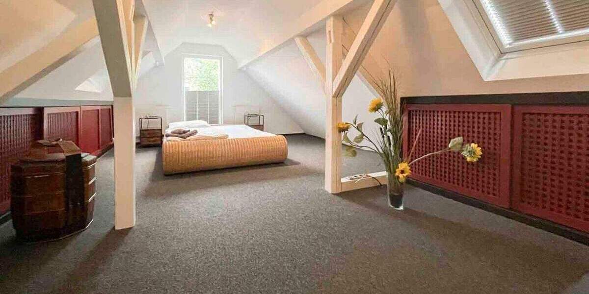 Exklusive Maisonette-Eigentumswohnung mit Sauna, großer Terrasse und außergewöhnlicher Architektur 5 zimmer