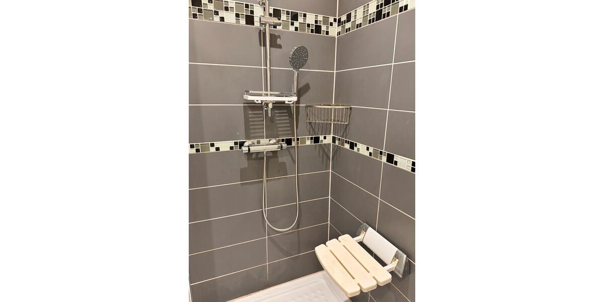 Erdgeschoßwohnung Gelsenkirchen Gelsenkirchen-Mitte - 2 Zimmer, 68 m&sup2;, 650&euro; | Angebot:26023974