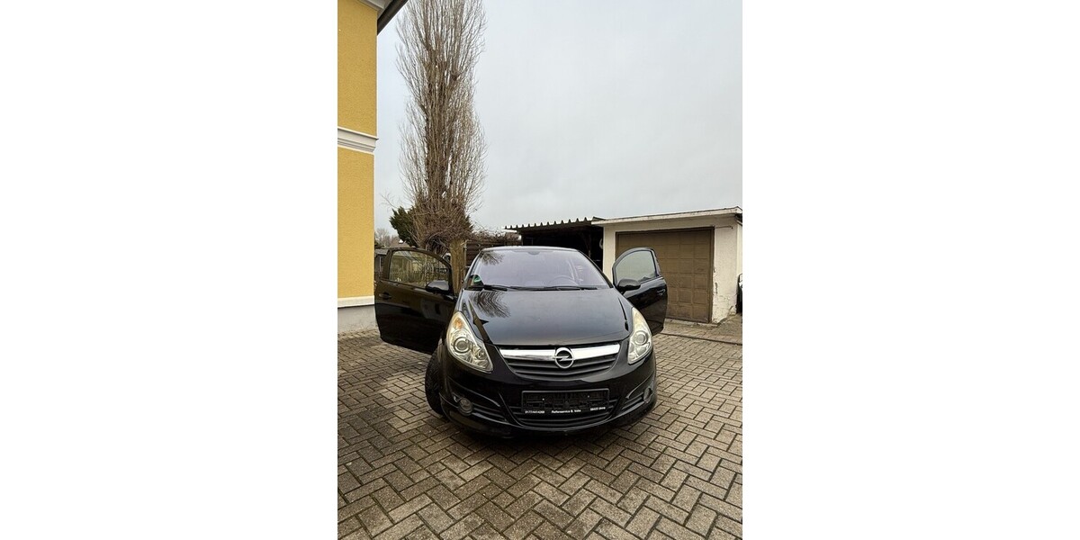 Opel Corsa D 144.000 km 3.799 &euro; Dortmund 44135