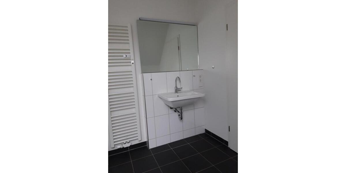 Dachgeschoßwohnung Gelsenkirchen Gelsenkirchen-West - 2.5 Zimmer, 49 m&sup2;, 526&euro; | Angebot:26329886